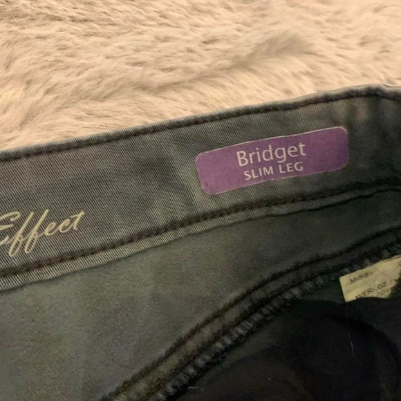 GLORIA VANDERBILT STYLISH JEANS - Picture 3 of 7